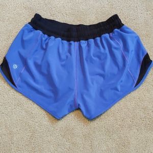 Lululemon hotty hot shorts size 6